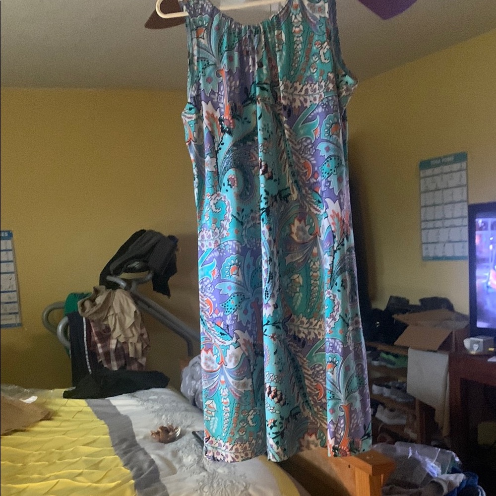 Elegant Paisley Midi Dress - Multicolor
